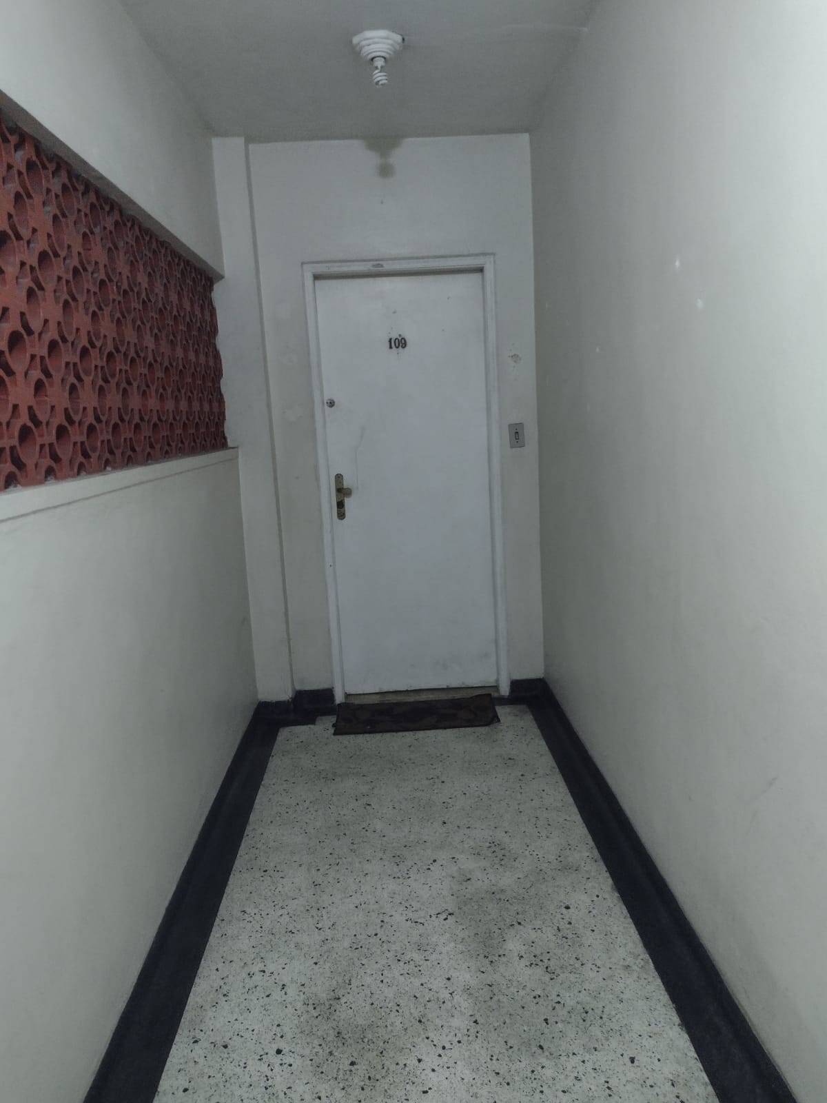 #1140 - Apartamento para Venda em Praia Grande - SP