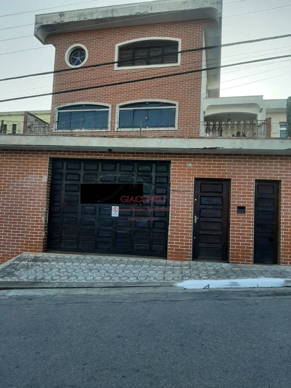 SOBRADO NO GRANDE NO BAIRRO DO PARQUE DO CARMO- ACEITANDO PERMUTA