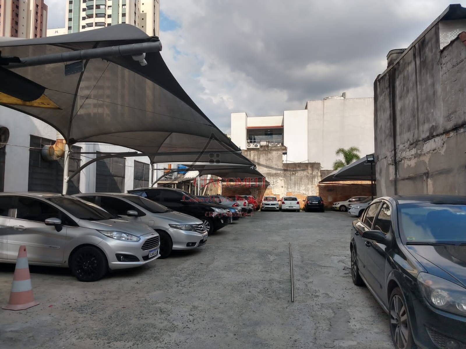 TERRENO GRANDE PARA CONSTRUÇÃO DE PRÉDIO REGIÃO DO TATUAPÉ E DO METRÔ
