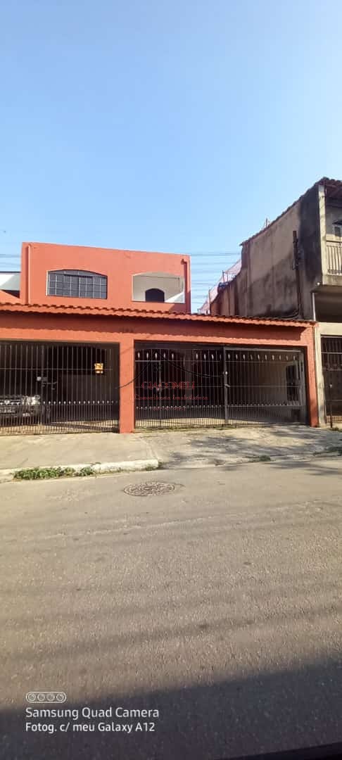 CASA TÉRREA JARDIM  NOVE DE JULHO FUNDOS - 02 DORM, SEM VAGA- REFORMADA