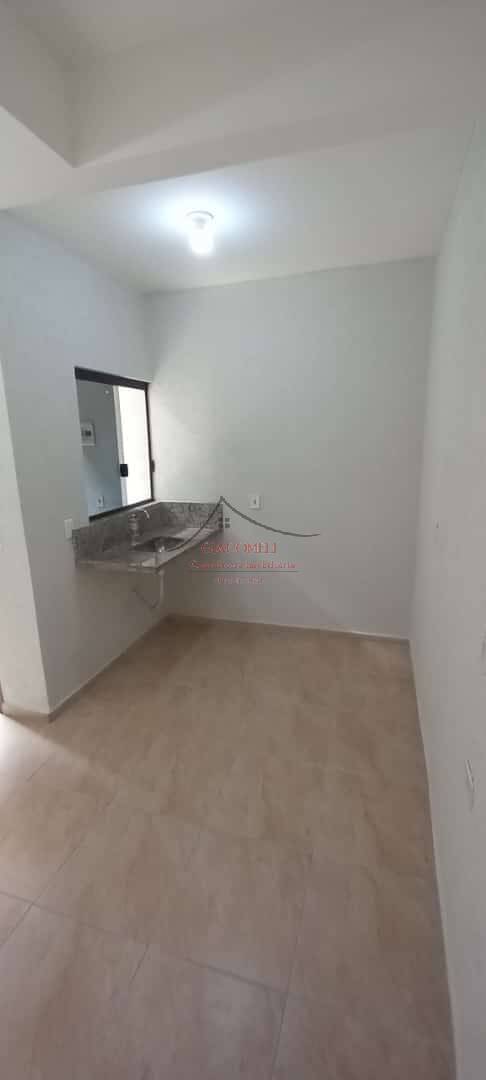CONDOMÍNIO COQUEIRO- AO LADO DO SHOPPING ARICANDUVA- QUARTO E COZINHA