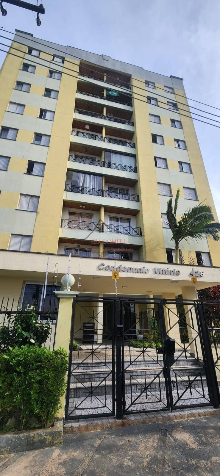 APARTAMENTO NO CONDOMINIO EDIFICIO GLORIA LAZER COMPLETO E 2 VAGAS