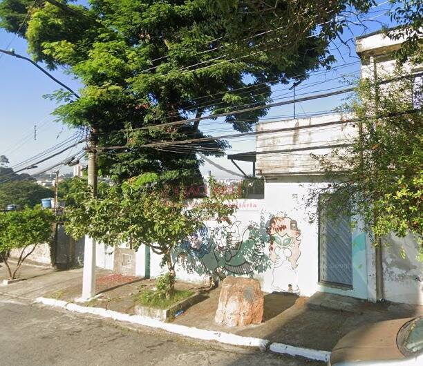 TERRENO COM UMA PEQUENA CASA CONSTRUIDA EXCELENTE PARA CONSTRUTORES